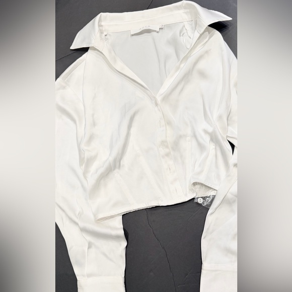 Astr Classic White Button Down Shirt - Picture 4 of 16